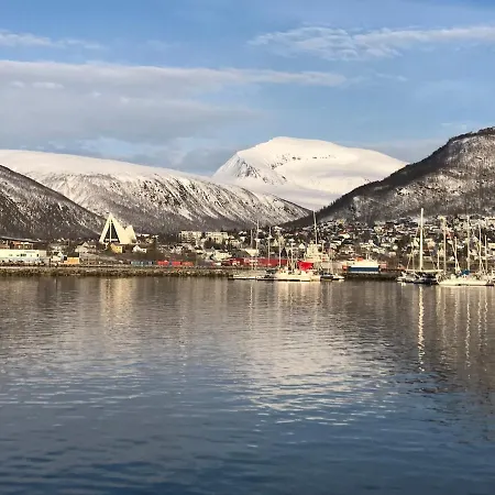 Cozy Arctic Home