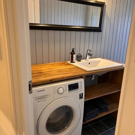 Arctic - Cozy Near And Fjord Lejlighed Tromsø