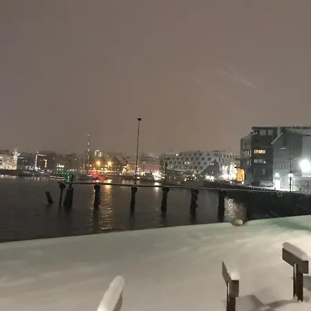 Arctic - Cozy Near And Fjord Lejlighed *