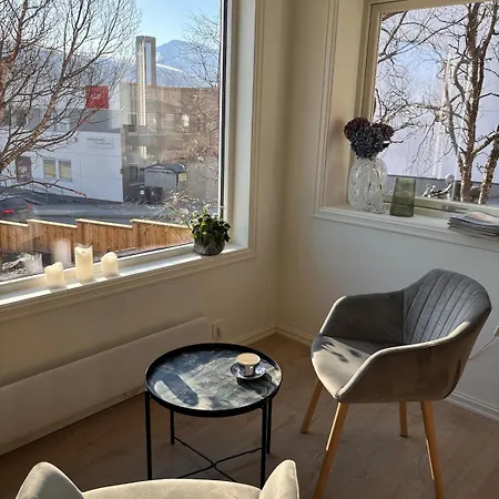 Arctic - Cozy Near And Fjord Lejlighed Tromsø