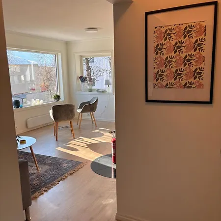 Arctic - Cozy Near And Fjord Apartamento Tromsø