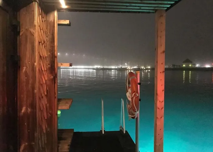 Arctic - Cozy Near And Fjord Tromsø